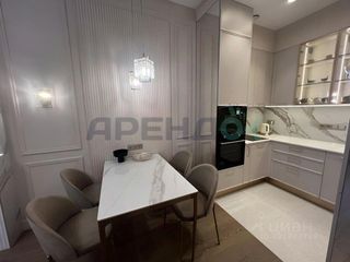 m. ZIL: Apartment, 2-rooms