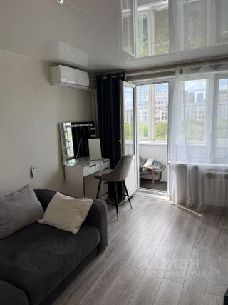m. Ulitsa 1905 goda: Apartment, studio