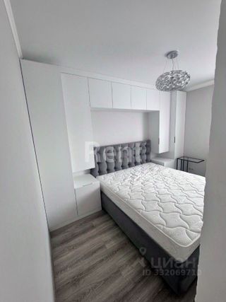 m. Rabochy Poselok: Apartment, 1-rooms