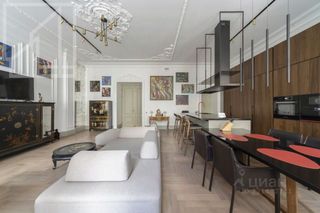 m. Kropotkinskaya: Apartment, 5-rooms