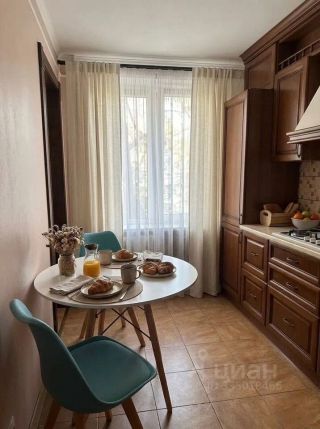 m. Smolenskaya: Apartment, 2-rooms