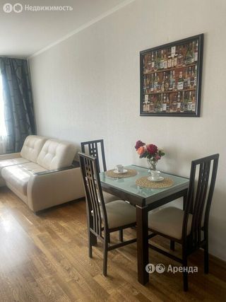 m. Verkhnie Kotly: Apartment, 2-rooms