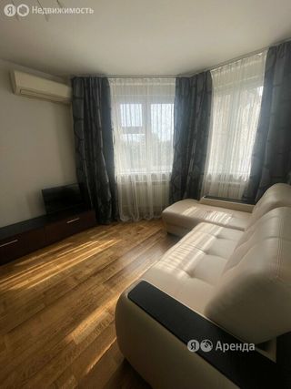 m. Verkhnie Kotly: Apartment, 2-rooms