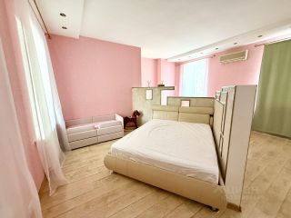m. Borovitskaya: Apartment, 2-rooms