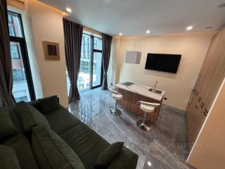 m. Maryina Roscha: Apartment, studio