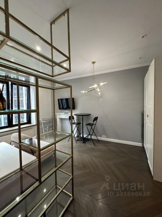 m. Shelepikha: Apartment, studio