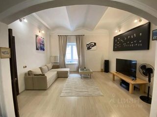m. Kuznetsky most: Apartment, 1-rooms