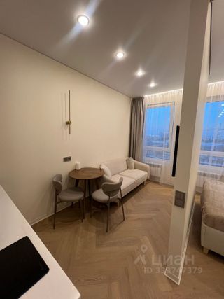 m. Dubrovka: Apartment, studio