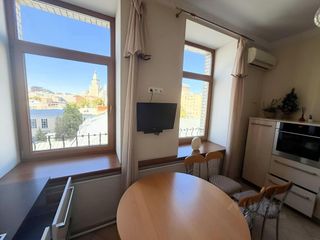 m. Krasnye vorota: Apartment, 2-rooms