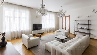 m. Okhotny ryad: Apartment, 3-rooms