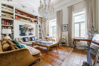 m. Chistye prudy: Apartment, 5-rooms