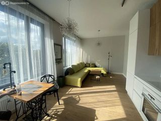 m. Verkhnie Kotly: Apartment, studio