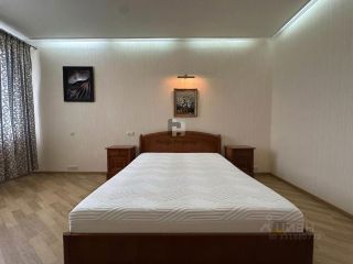 m. Yugo-Zapadnaya: Apartment, 2-rooms