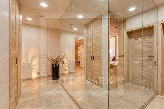 m. Smolenskaya: Apartment, 3-rooms