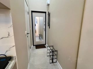 m. Polyanka: Apartment, studio