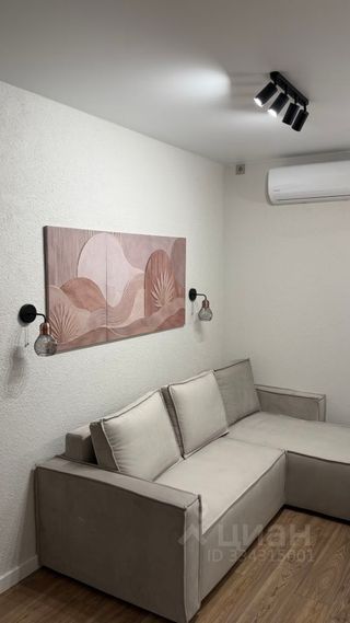 m. Lukhmanovskaya: Apartment, 2-rooms
