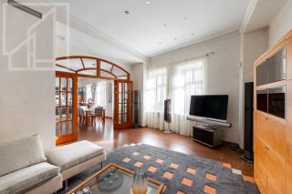 m. Trubnaya: Apartment, 3-rooms