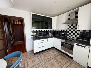 m. Fabrichnaya: Apartment, 1-rooms
