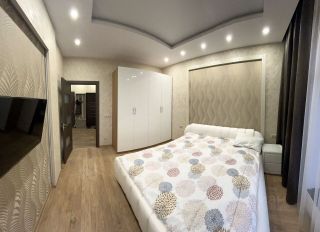 m. Dubrovka: Apartment, 2-rooms