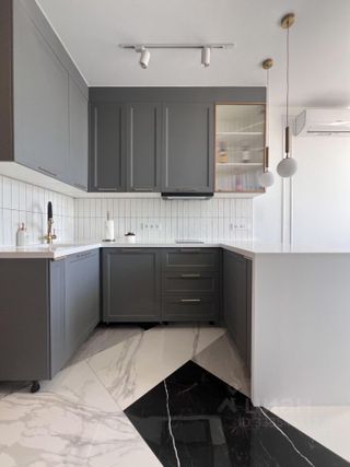 m. Salaryevo: Apartment, 2-rooms