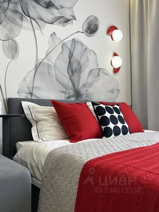 m. Lukhmanovskaya: Apartment, studio