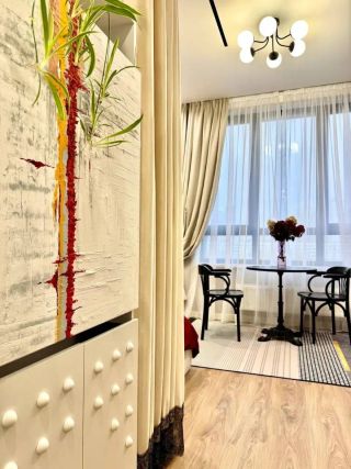 m. Maryina Roscha: Apartment, studio