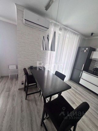 m. Rabochy Poselok: Apartment, 1-rooms