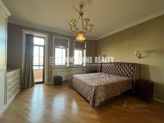 m. Mayakovskaya: Apartment, 4-rooms
