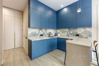 m. ZIL: Apartment, 2-rooms