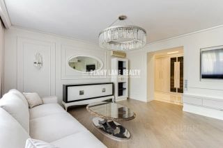 m. Smolenskaya: Apartment, 3-rooms