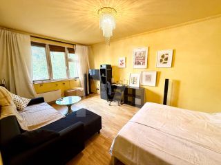 m. Ulitsa 1905 goda: Apartment, 1-rooms