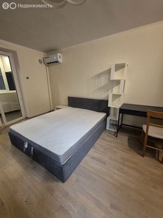 m. Krasnye vorota: Apartment, 1-rooms
