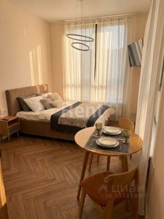 m. ZIL: Apartment, 1-rooms