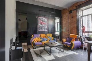 m. Kuznetsky most: Apartment, 3-rooms