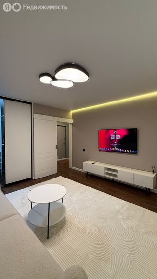 m. Lyublino: Apartment, 1-rooms