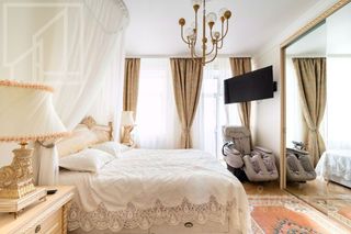 m. Okhotny ryad: Apartment, 3-rooms