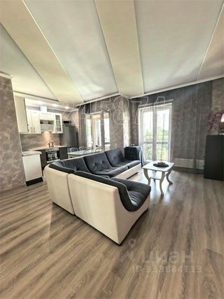 m. Rabochy Poselok: Apartment, studio
