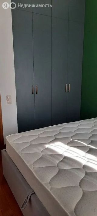 m. ZIL: Apartment, 1-rooms
