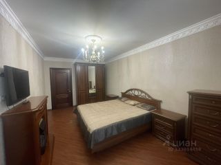 m. Universitet druzhby narodov: Apartment, 2-rooms