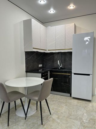m. Opalikha: Apartment, studio