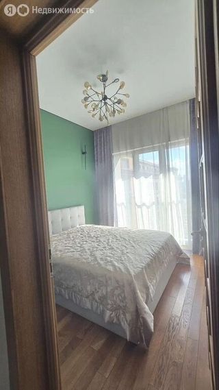 m. ZIL: Apartment, 1-rooms
