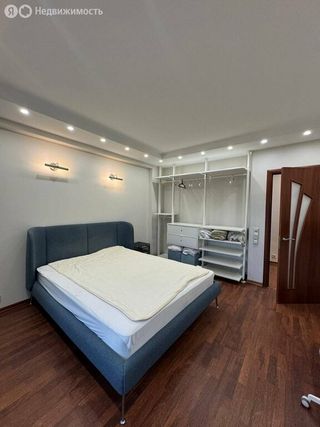 m. Ploschad trekh vokzalov: Apartment, 1-rooms