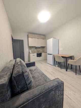 m. Lukhmanovskaya: Apartment, 1-rooms