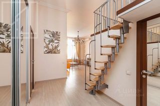 m. Shabolovskaya: Apartment, 3-rooms