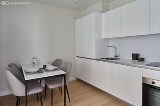 m. Oktyabrskoe pole: Apartment, 2-rooms