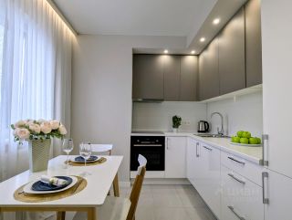 m. ZIL: Apartment, 1-rooms