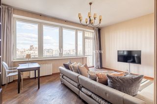 m. Krasnopresnenskaya: Apartment, 2-rooms