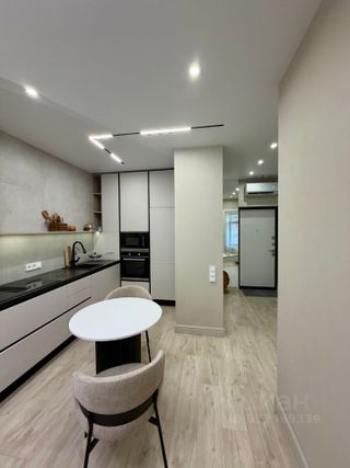 m. ZIL: Apartment, 1-rooms