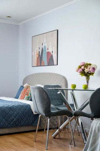 m. Ploschad trekh vokzalov: Apartment, studio