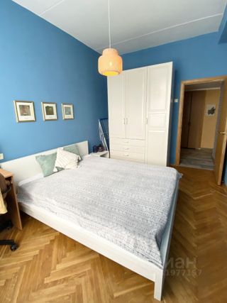 m. Kropotkinskaya: Apartment, 2-rooms